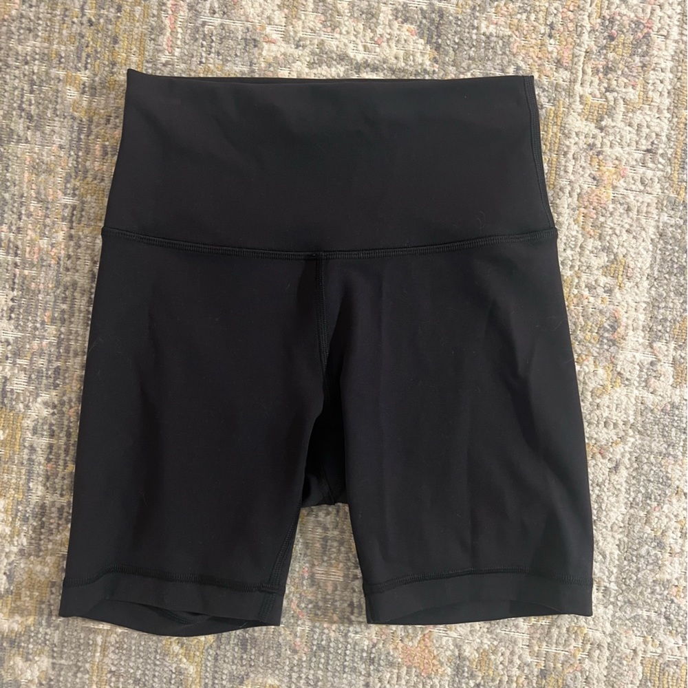Winder Train High-Rise Short 6” sz 4